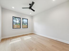 1261 Wakefield Drive, Houston TX 77018