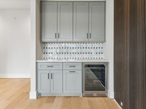 1261 Wakefield Drive, Houston TX 77018