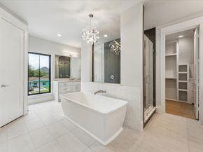 1261 Wakefield Drive, Houston TX 77018