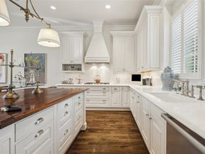 66 E Broad Oaks, Houston TX 77056