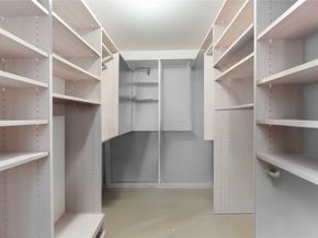 3525 Sage Road 1213, Houston TX 77056