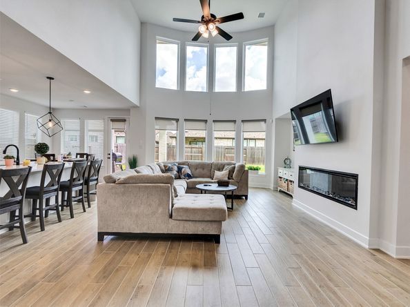 1174 Stillwater Pond Drive, Conroe TX 77304