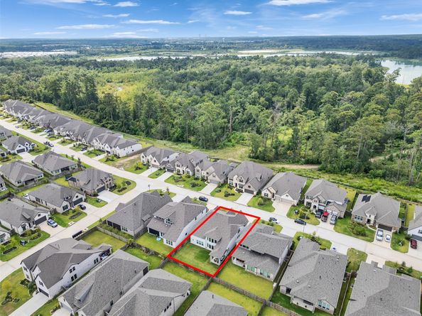 1174 Stillwater Pond Drive, Conroe TX 77304