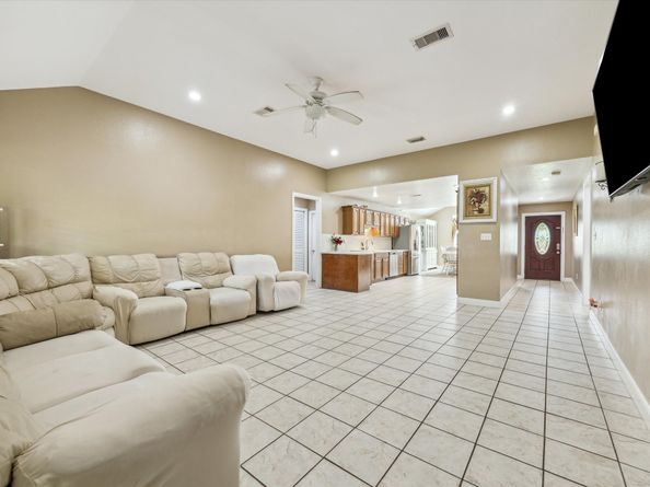 3402 Askew Street, Houston TX 77087