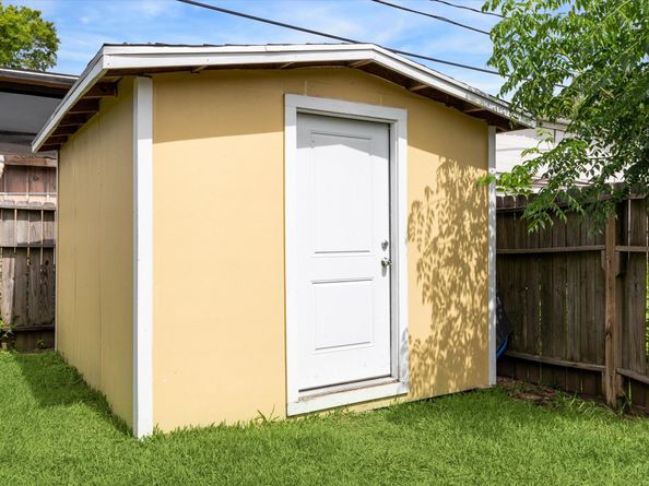3402 Askew Street, Houston TX 77087