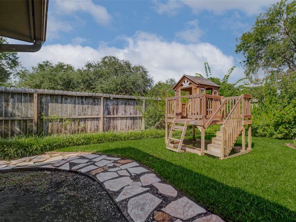 415 Hamden Court, Katy TX 77450