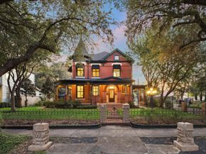1011 Heights Boulevard, Houston TX 77008
