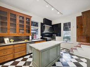1011 Heights Boulevard, Houston TX 77008