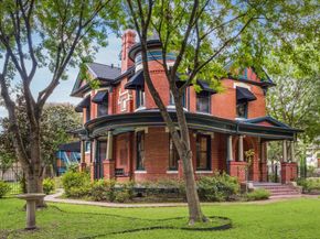 1011 Heights Boulevard, Houston TX 77008