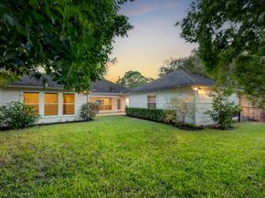 9780 Cedardale Drive, Houston TX 77055