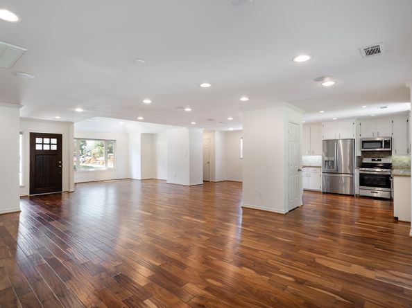 9780 Cedardale Drive, Houston TX 77055