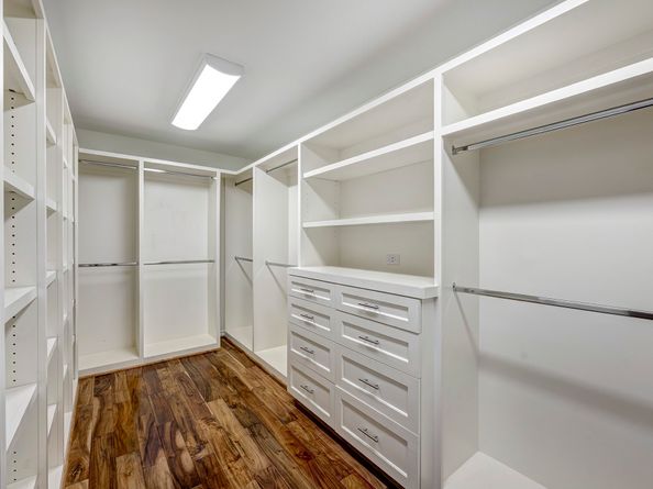 9780 Cedardale Drive, Houston TX 77055
