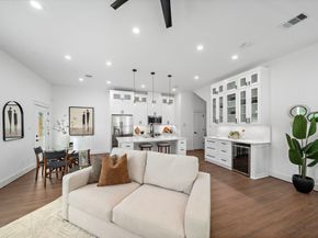 1501 De Soto Street 6132, Houston TX 77091