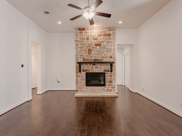112 Sundown Ridge Place, The Woodlands TX 77375