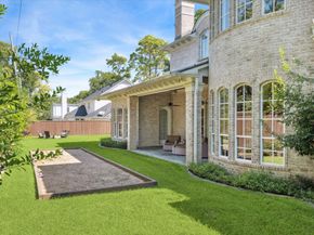 10911 Kemwood Drive, Hunters Creek Village TX 77024