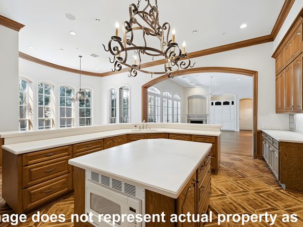 10911 Kemwood Drive, Hunters Creek Village TX 77024