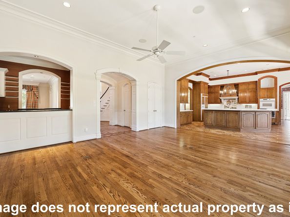 10911 Kemwood Drive, Hunters Creek Village TX 77024