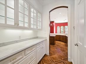 10911 Kemwood Drive, Hunters Creek Village TX 77024