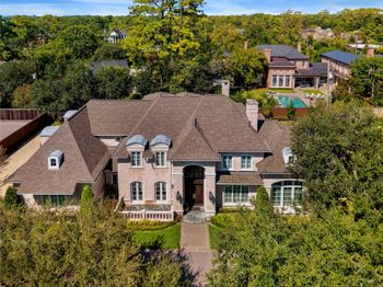 10911 Kemwood Drive