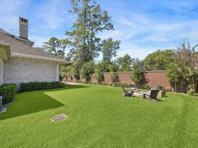 10911 Kemwood Drive, Hunters Creek Village TX 77024