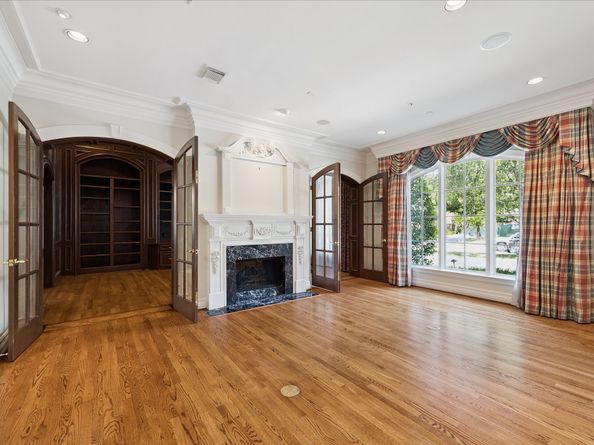 10911 Kemwood Drive, Hunters Creek Village TX 77024