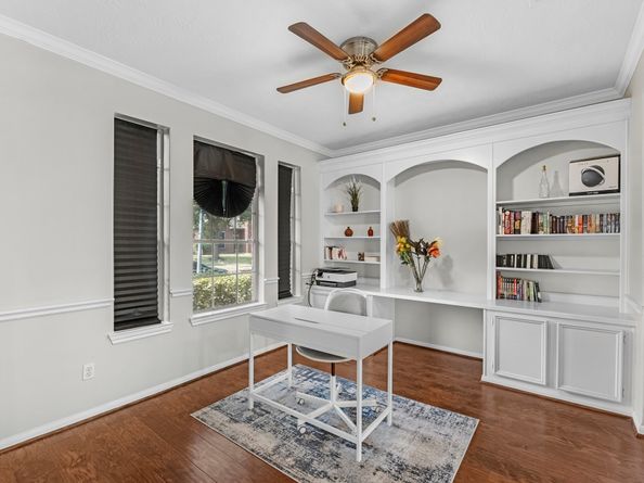 5942 Crestford Park Lane, Houston TX 77084