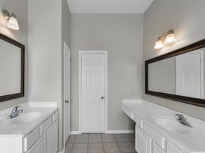 5942 Crestford Park Lane, Houston TX 77084