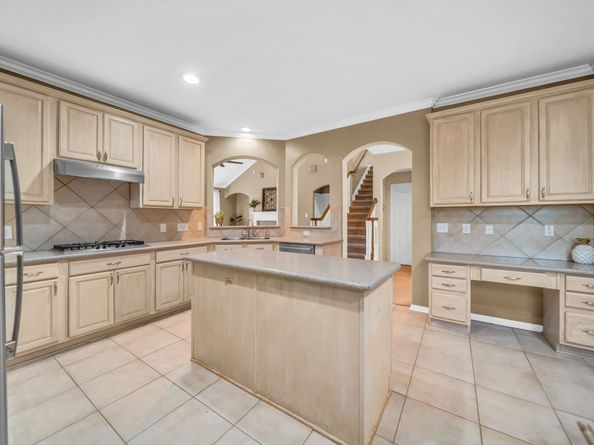 12703 Songhollow Drive, Tomball TX 77377