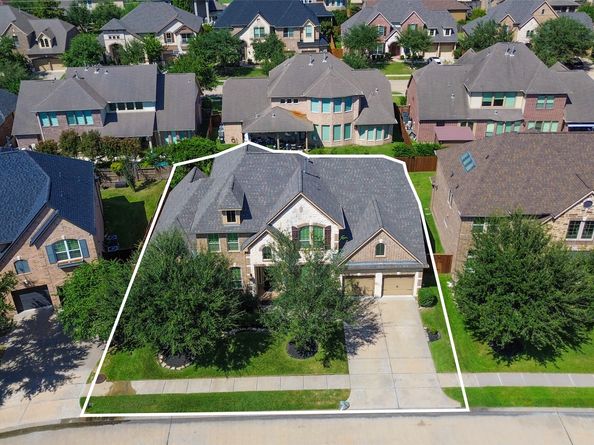18810 N Blanco Bend Drive, Cypress TX 77433