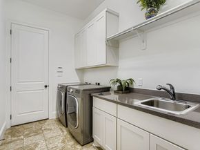 6 Freestone Stream Place, The Woodlands TX 77389