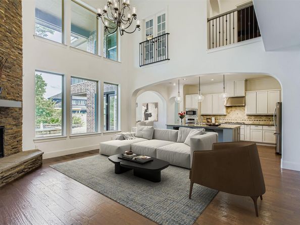 6 Freestone Stream Place, The Woodlands TX 77389