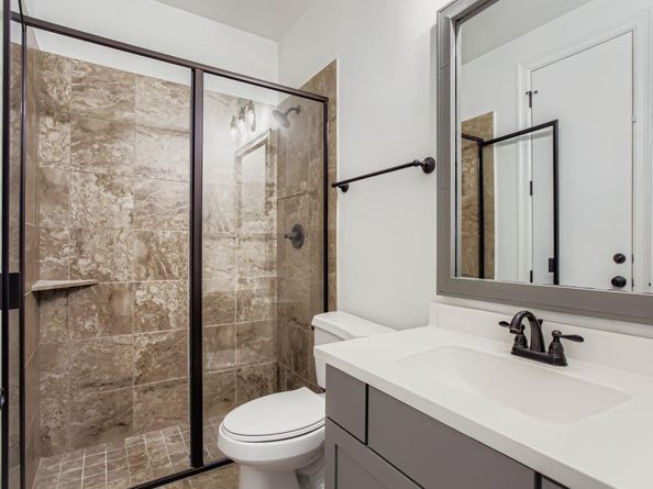6 Freestone Stream Place, The Woodlands TX 77389