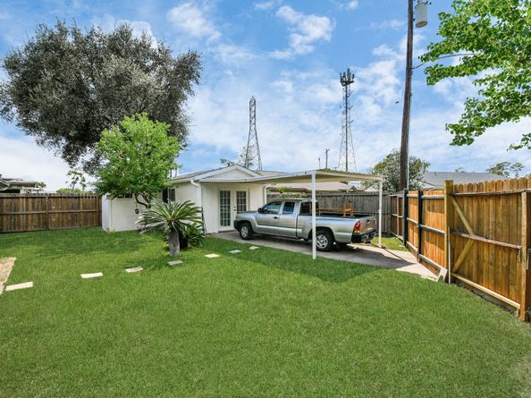 530 Westshire Drive, Houston TX 77013