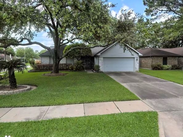 16438 Camino Del Sol Drive, Houston TX 77083