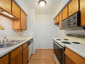 10211 Sugar Branch Drive 436, Houston TX 77036