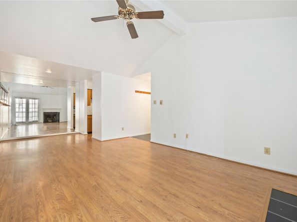 10211 Sugar Branch Drive 436, Houston TX 77036