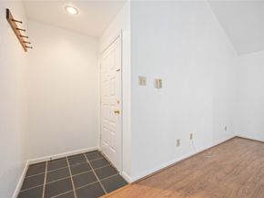 10211 Sugar Branch Drive 436, Houston TX 77036