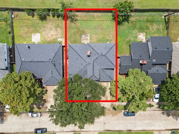 17527 Hamilwood Drive, Houston TX 77095