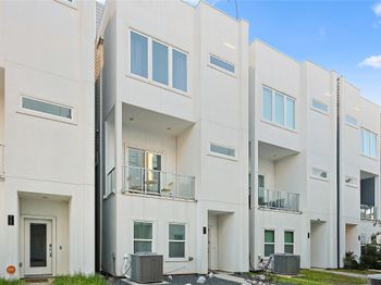 2105 Engelmohr Street