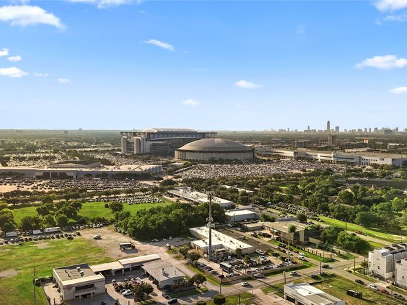 2105 Engelmohr Street F, Houston TX 77054