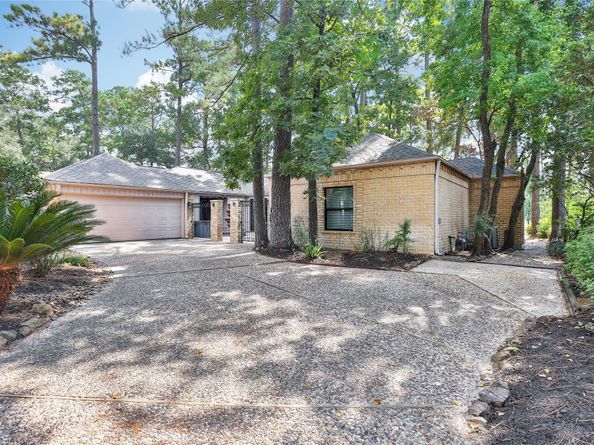 3211 Sunny Knoll Court, Houston TX 77339