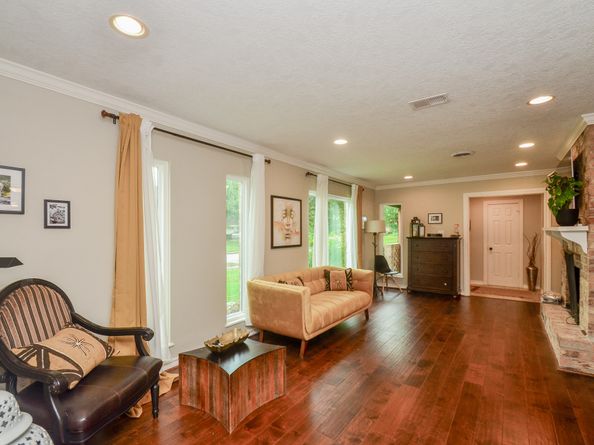 4315 Fernwood Drive, Houston TX 77021