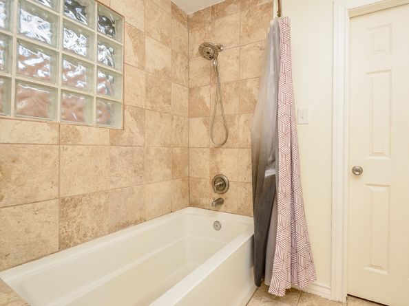 4315 Fernwood Drive, Houston TX 77021