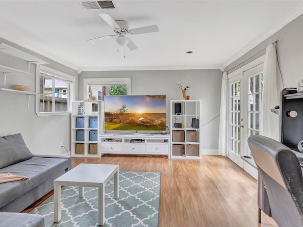 2138 Middle Creek Drive, Houston TX 77339