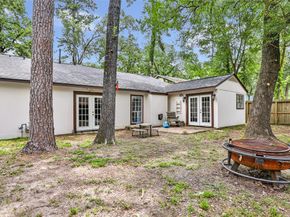 2138 Middle Creek Drive, Houston TX 77339