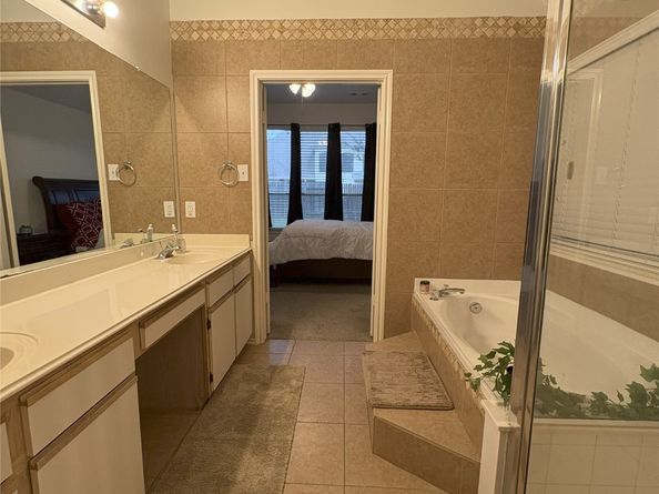 2230 Laurel Oaks Drive, Houston TX 77014