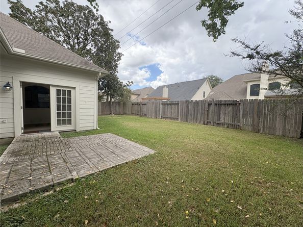 2230 Laurel Oaks Drive, Houston TX 77014