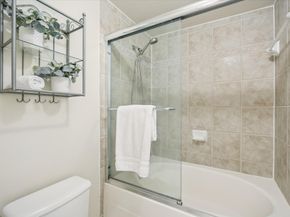 12707 Boheme Drive 1401, Houston TX 77024
