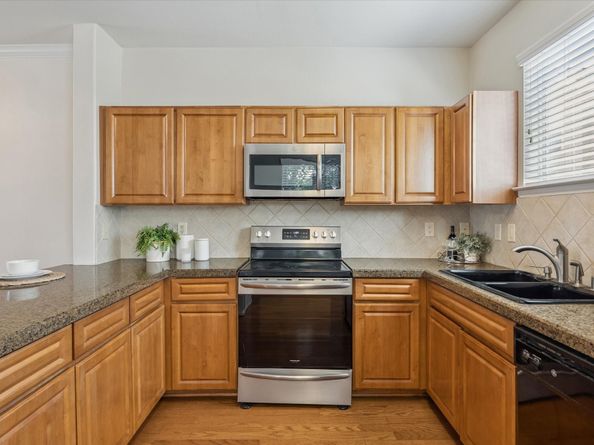 12707 Boheme Drive 1401, Houston TX 77024