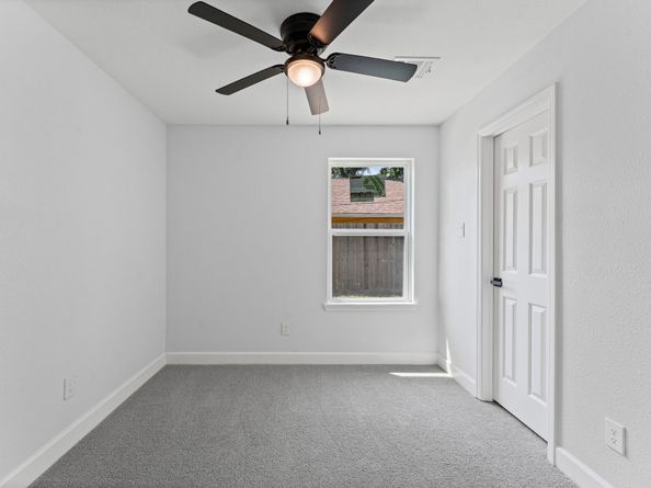1818 Nina Lee Lane, Houston TX 77018
